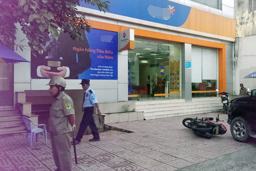 Cảnh sát phong tỏa hiện trường. Ảnh: Sơn Hòa