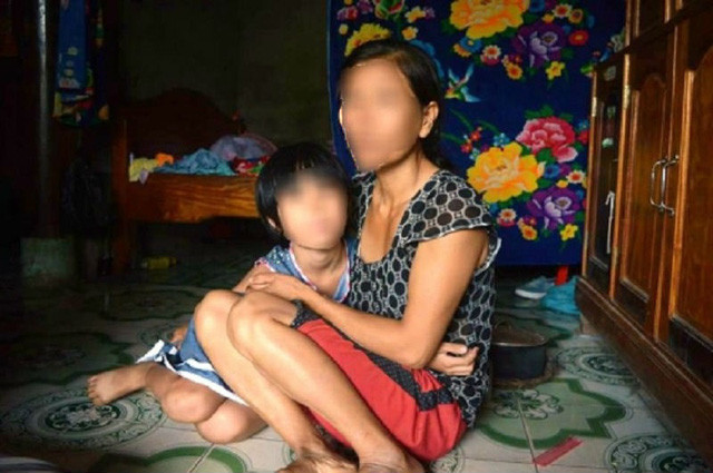 Thông tin bé gái 7 tuổi bị bịt miệng, trói hai tay khi ở nhà một mình, đang được lực lượng công an xác minh, làm rõ