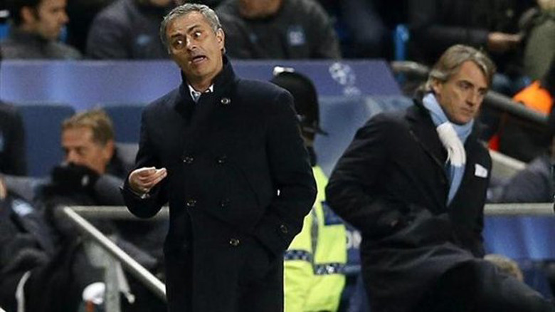 Mourinho và Mancini lại khẩu chiến nảy lửa với nhau.