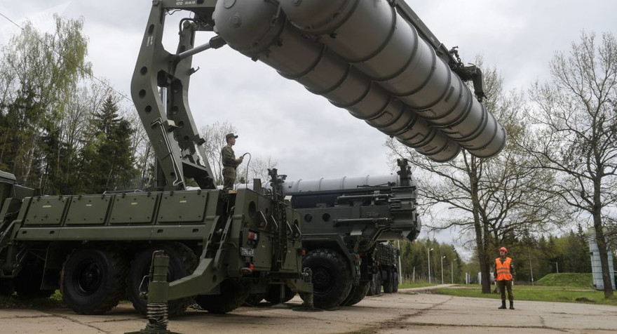 Tổ hợp tên lửa chống máy bay S-400 của Nga. Ảnh: Sputnik