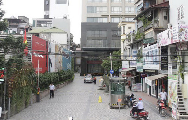 Dân Skycity đang tranh chấp lối vào.