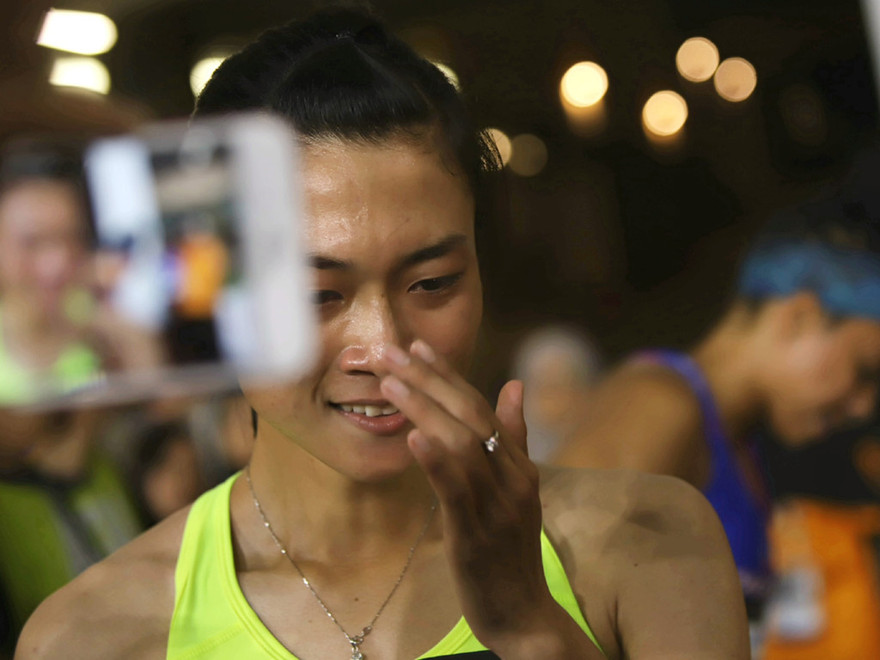 Tú Chinh mang về HCV nội dung 100 m danh giá ngay ở lần đầu tham dự SEA Games. Ảnh: Hải An.