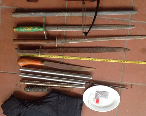 Các loại hung khí thu thập tại nhà Lê Quang Chung