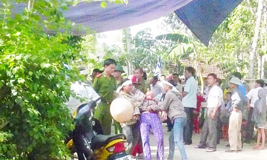 Người nhà đau xót trước sự ra đi đột ngột của anh Sơn