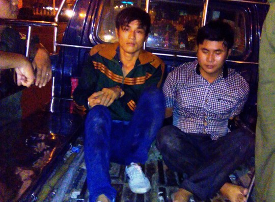 2 đối tượng trực tiếp phá trụ ATM