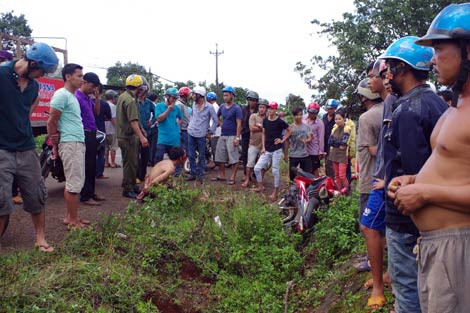 Hiện trường nơi người dân bắt giữ hai đối tượng