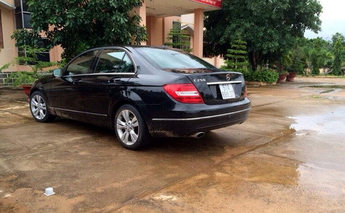 Ôtô bị trộm được công an thu giữ. Ảnh: Lê Huân