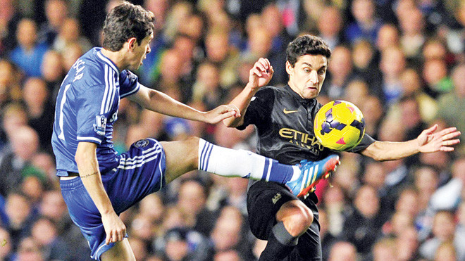 Thêm một cuộc rượt đuổi cho Chelsea và Man City. Ảnh: AP