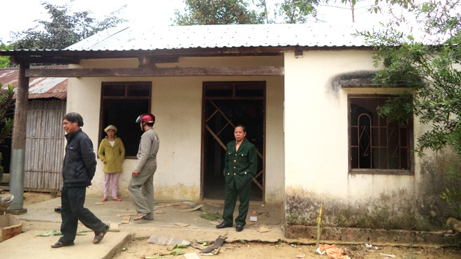 Một ngôi nhà của thôn Bút Tưa bị bỏ hoang