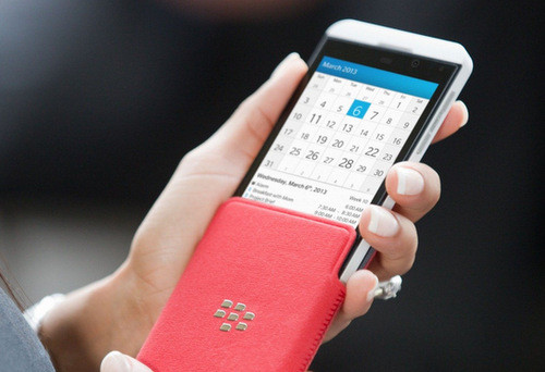 Năm smartphone dáng đẹp giá tốt