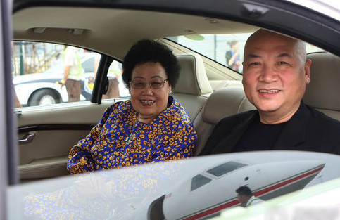 Vợ chồng Trần Lệ Hoa - Trì Trọng Thụy.