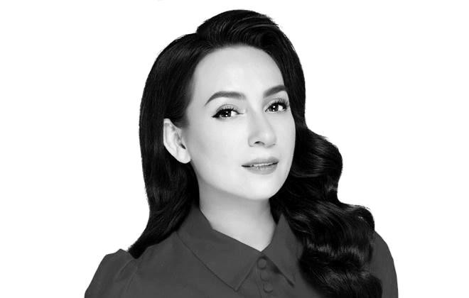 Ca sĩ Phi Nhung qua đời vì COVID-19