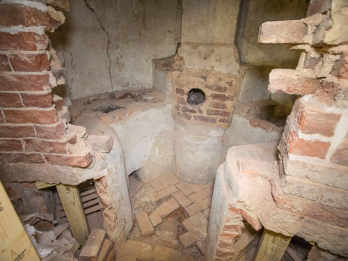 Căn phòng ẩn sau bức tường Rotunda. Ảnh: Virginia.