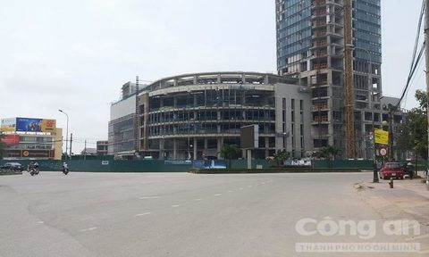 Đoạn đường nơi xảy ra vụ nổ súng.