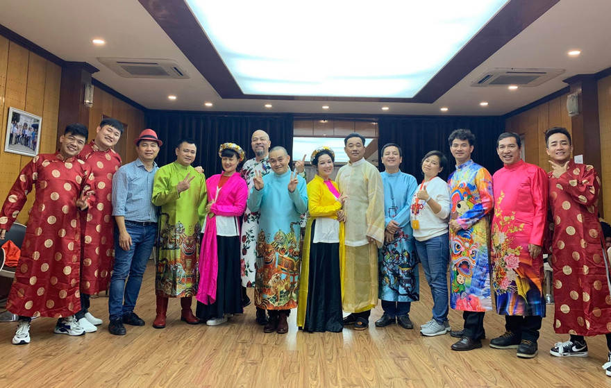 Dàn nghệ sỹ tham gia chương trình Gặp nhau cuối năm