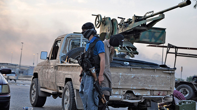 Một phiến quân IS: Ảnh: AFP.