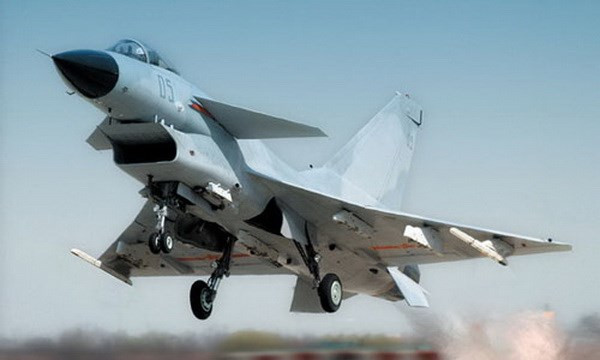 Máy bay tiêm kích J-10 của Trung Quốc. (Nguồn: defencenews.in)