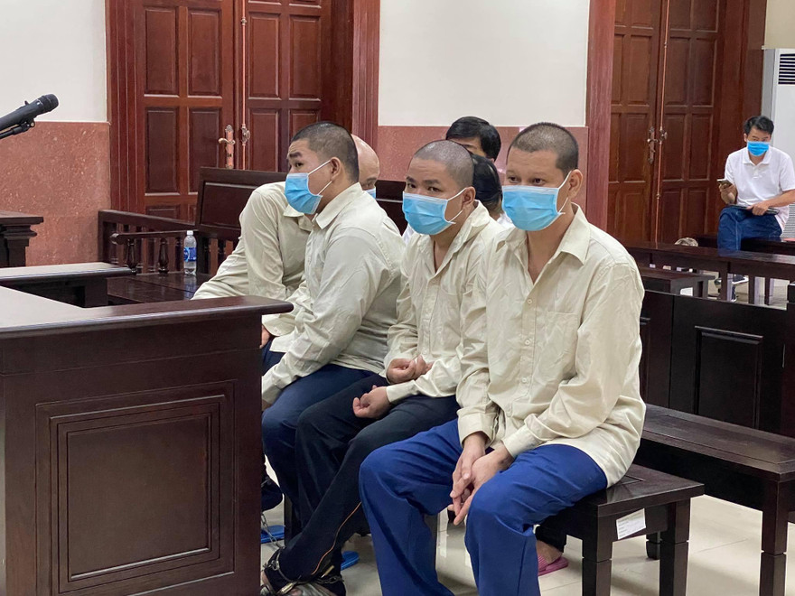 Các bị cáo tại phiên tòa phúc thẩm ngày 4/5. Ảnh: T.M