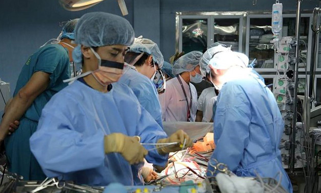 Hình ảnh ca ghép phổi đầu tiên được tiến hành ở Bệnh viện 103 vào ngày 21/2. Ảnh bác sĩ cung cấp.
