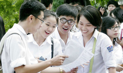 Trước kỳ thi 2 tháng, học sinh nên tập trung hệ thống lại toàn bộ kiến thức. Ảnh minh họa.