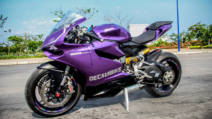 Ngây ngất với Ducati 899 Panigale màu tím tại Sài Gòn