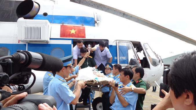 Bay cấp cứu bệnh nhân chấn thương sọ não từ Trường Sa