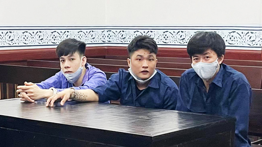 Các bị cáo tại tòa. Ảnh: T.M