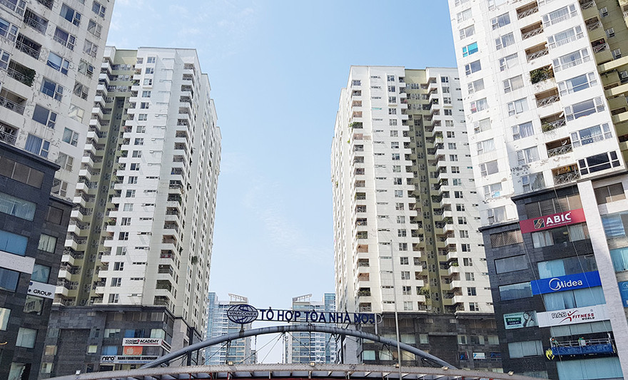 Trước đó, nhiều cư dân cụm chung cư N05 phường Trung Hòa, Quận Cầu Giấy, Hà Nội bức xúc vì chủ đầu tư ‘om’ quỹ bảo trì nhiều năm không chịu bàn giao cho Ban Quản trị. Ảnh: Ninh Phan.