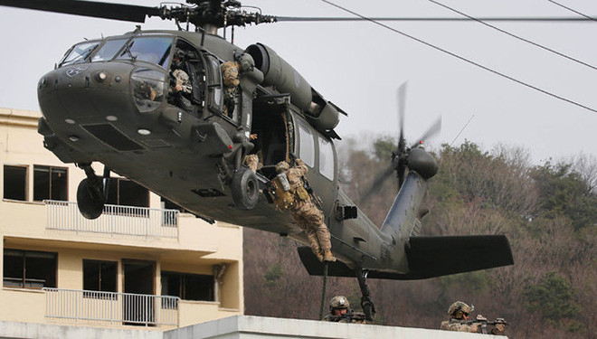 Lính Mỹ tham gia tập trận quân sự chung với Hàn Quốc tại Pocheon, khu vực gần biên giới với CHDCND Triều Tiên. Ảnh: Yonhap/AP