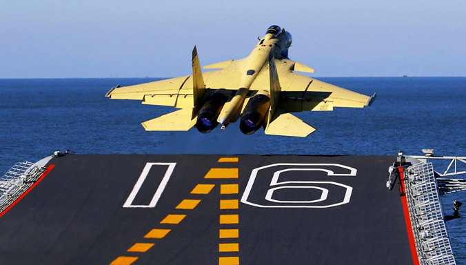 Trung Quốc vẫn chưa sản xuất được động cơ chất lượng cho tiêm kích J-15. Ảnh: Tân Hoa Xã.