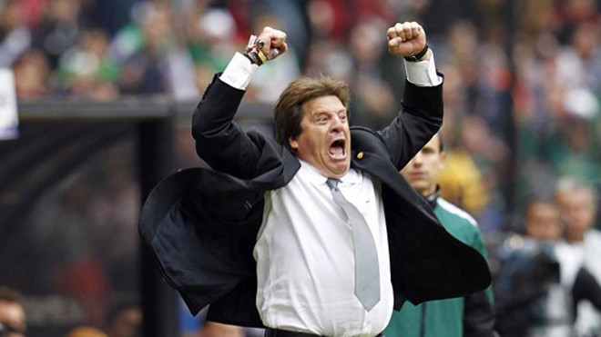 Mexico gia hạn hợp đồng tới 2018 với HLV Miguel Herrera