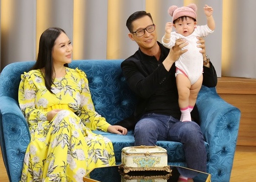 Ca sĩ Hồng Mơ chia sẻ lí do lấy chồng sau chuỗi ngày tôn thờ chủ nghĩa độc thân