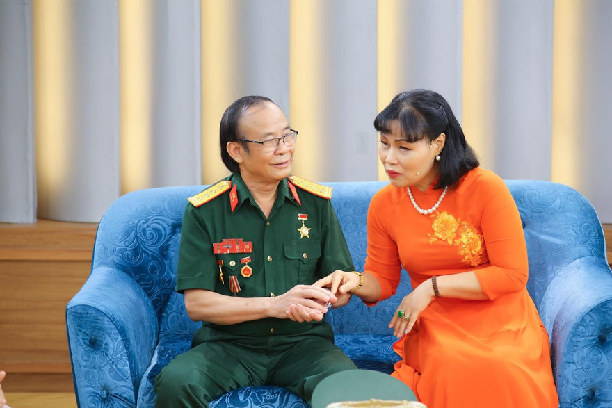 Chuyện tình 43 năm xa cách và hạnh phúc muộn của Lữ trưởng Lữ đoàn Đặc công 198
