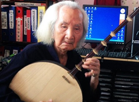 Tiếng đàn của học trò từng 'níu chân' nhạc sư Nguyễn Vĩnh Bảo trước khi lìa trần