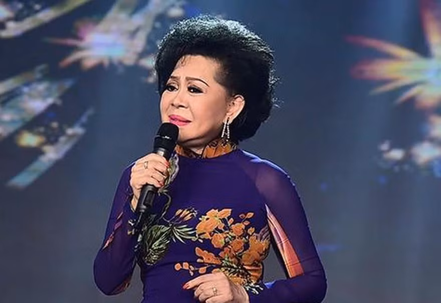 'Nữ hoàng sầu muộn' Giao Linh từng phải đi bán vé để mưu sinh