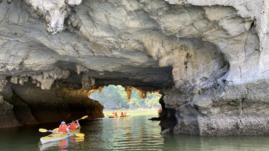 Kích cầu du lịch nội địa giai đoạn 2 hậu COVID-19. Ảnh: NGUYÊN KHÁNH