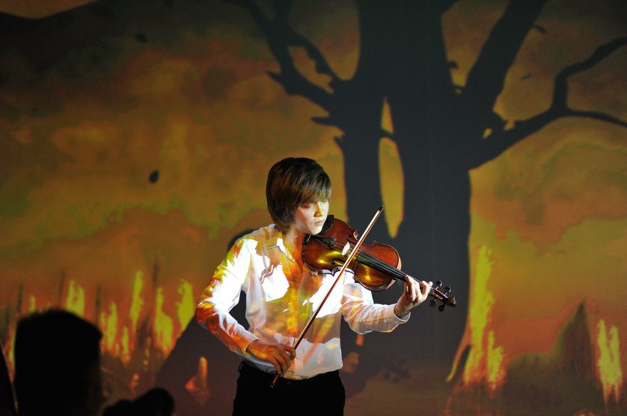 Nghệ sĩ violin Anh Tú ra MV "Giai điệu Tổ quốc"