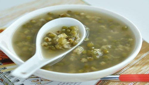 Bài thuốc từ đậu xanh chữa mất ngủ kinh niên