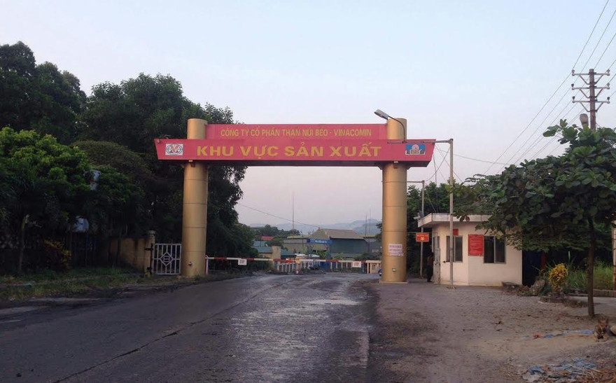Khai trường công ty than Núi Béo, nơi các cơ quan chức năng đang tập trung công tác cứu hộ công nhân bị mắc kẹt.