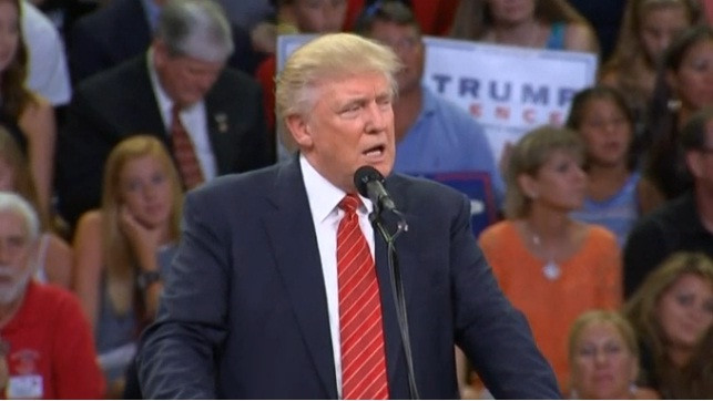 Donald Trump lại tiếp tục đưa ra phát ngôn gây tranh cãi.