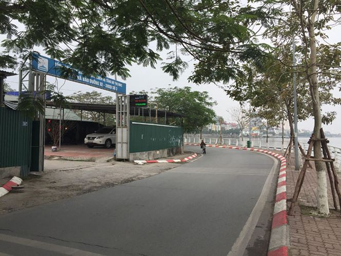 Tổ hợp công trình công cộng phục vụ nhu cầu của quận Tây Hồ và nhà thấp tầng (UDIC Lakeside) tại ngõ 282 đường Lạc Long Quân nằm trong nhóm 14 dự án chưa hoàn thành thủ tục chấm dứt hoạt động.