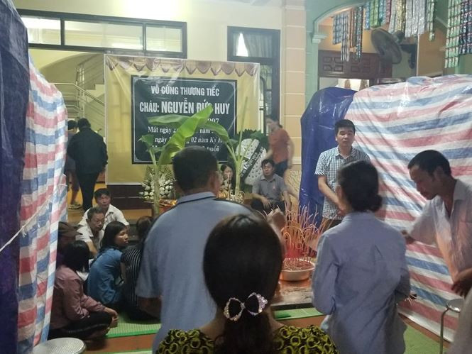 Thủ tướng yêu cầu làm rõ nguyên nhân khiến 8 cháu bé tại Hòa Bình bị đuối nước