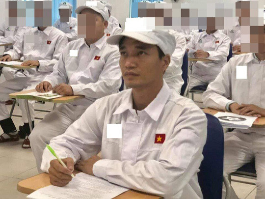 Lệ Rơi từ bỏ showbiz về làm công nhân khiến nhiều người bất ngờ.