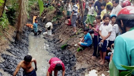 Ngày mai, xét xử thiếu nữ đồng tính giết lái xe ôm