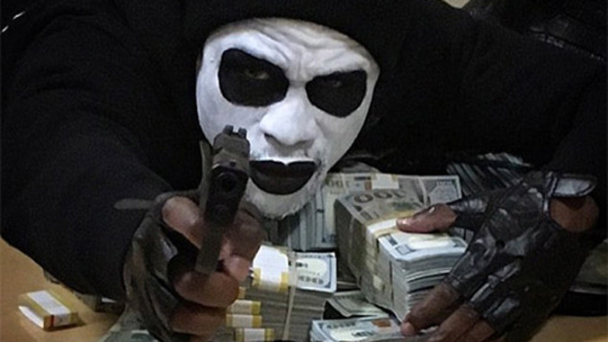 Mayweather hoá thân thành Anthony Curtis. Ảnh: Instagram.