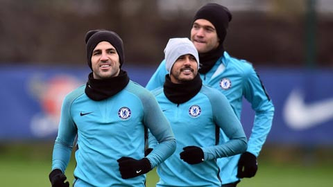 Chelsea nhờ cậy vào 'nội gián' khi tái đấu Barca