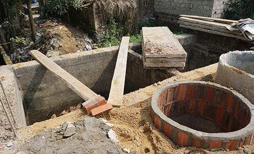 Khu móng nhà nơi phát hiện hài cốt