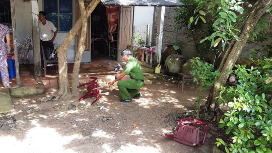 Công an đang khám nghiệm hiện trường