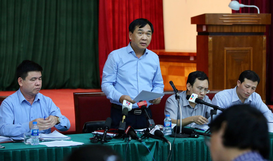 Hà Nội khuyến cáo người dân tạm thời không ăn, uống nước sông Đà