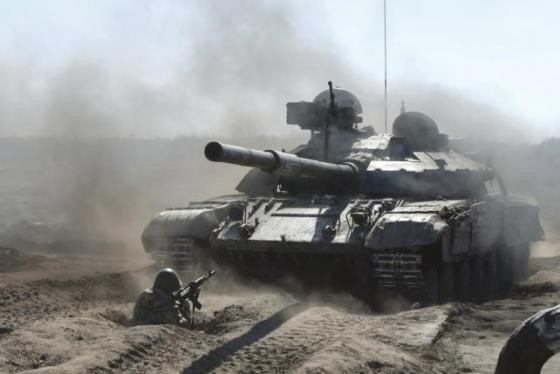 Lệnh ngừng bắn Minsk 2 ngày càng mong manh. 